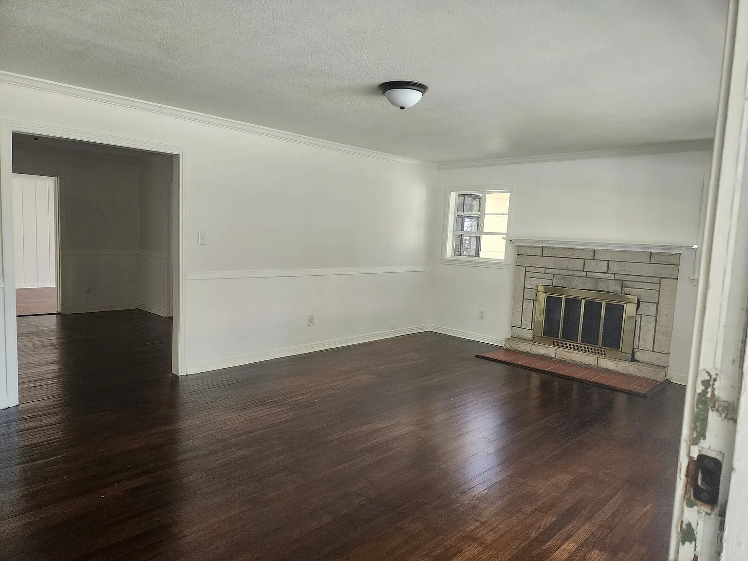 3 bed, 1714 sqft, $2,490 — Photo 3