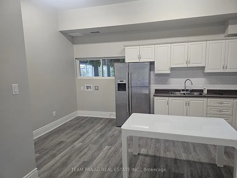 51 Diana Dr — Photo 5