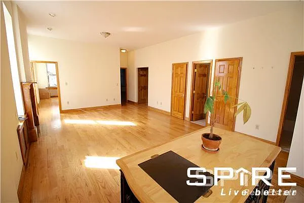 Rented by Spire Group | media 18