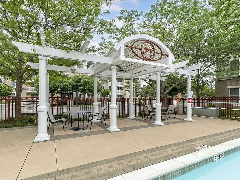 Pier Village Apartments — Photo 50