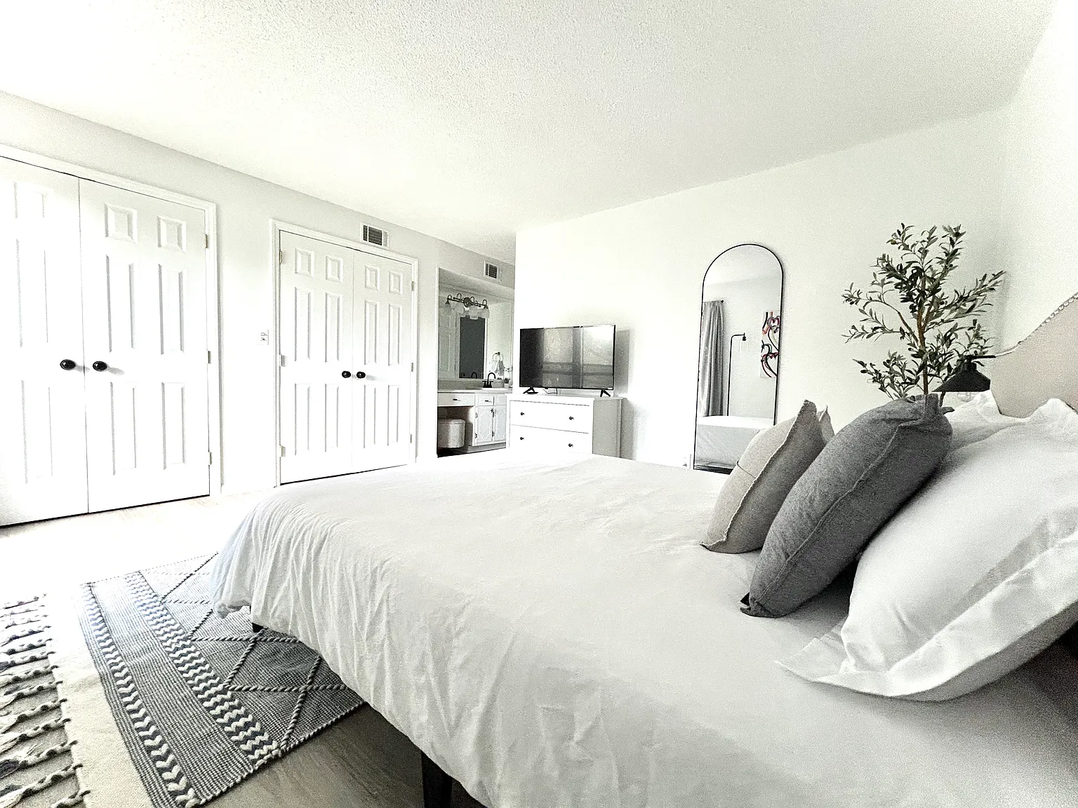 104 Cedar Cove — Photo 2
