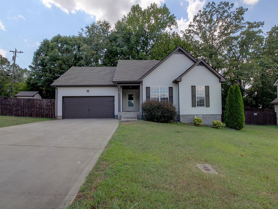1st image of 1302 Whitt Ln