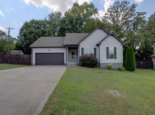 1302 Whitt Ln, Clarksville, TN 37042