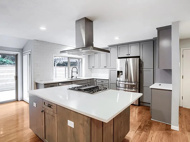 15050 SW 141st Ave — Photo 8
