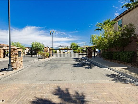 3rd image of 229 Belmont Canyon Pl