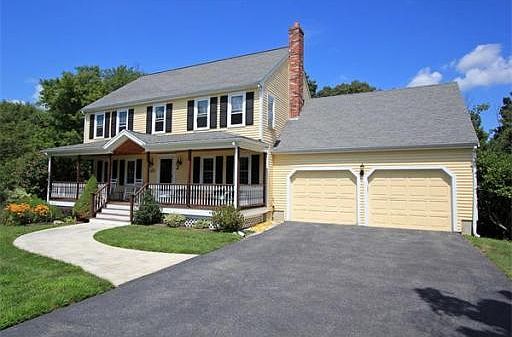 1st image of 10 Diane Dr