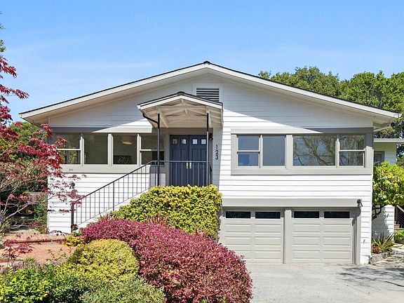 3rd image of 123 Oak Drive