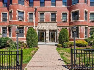 147 Winthrop Rd APT 3, Brookline, MA 02445