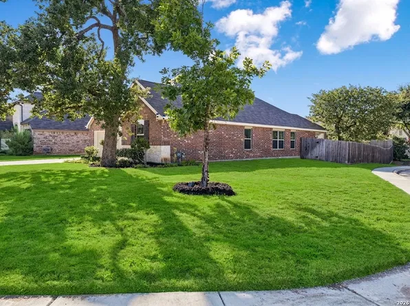 8512 REGUSCI GRV, Boerne, TX 78015