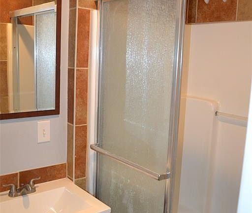 5th image of 7941 Longridge Dr