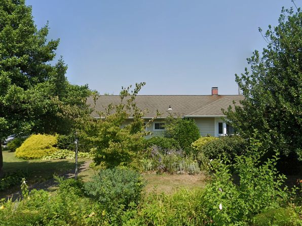 227 Andrew Ave