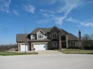 12 Emily Ct, Lemont, IL 60439