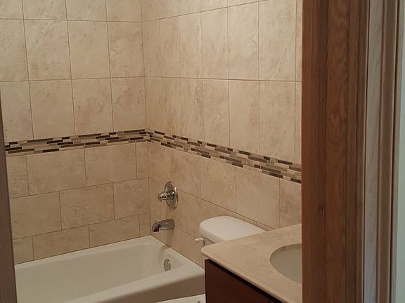 4th image of 21443 43rd Avenue # Fl 2nd
