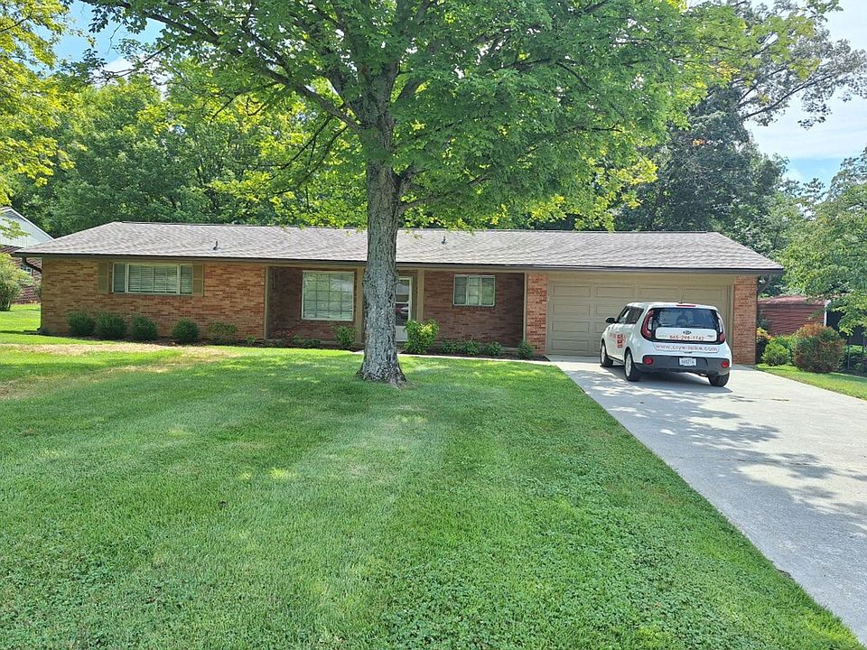 1st image of 6826 Dorchester Dr