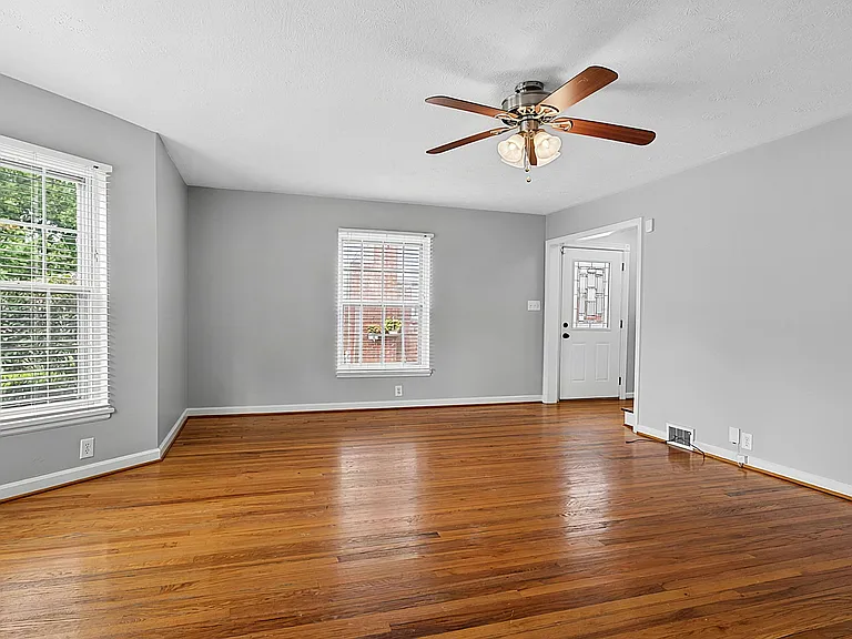 5661 N Illinois St #5661 — Photo 6