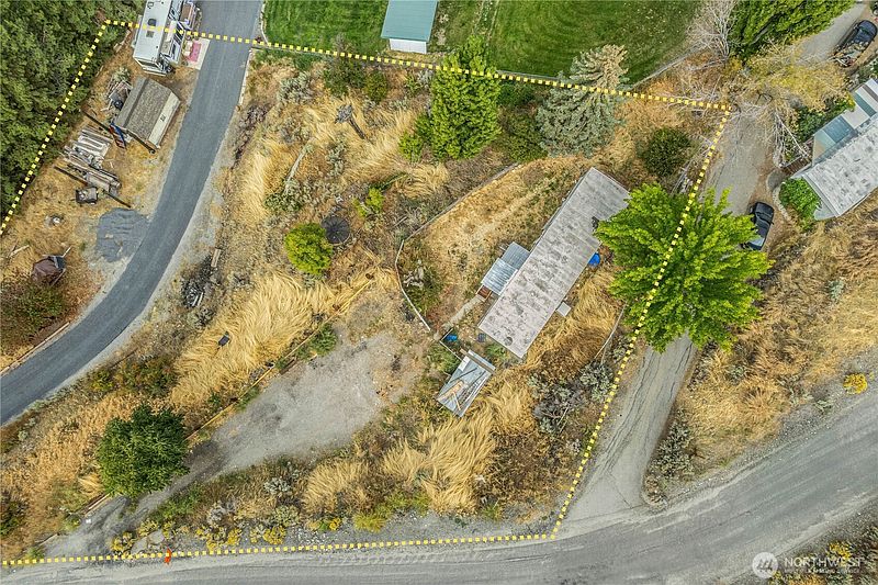 2nd image of 1174 Cranmer Road
