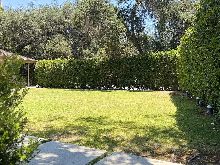 1385 Greenmont Dr — Photo 3