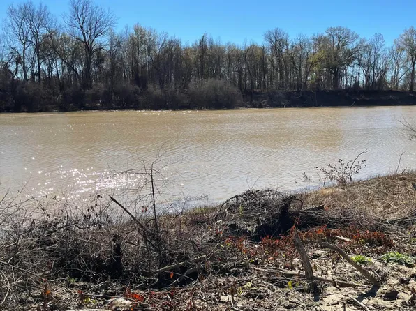 Old Twin Lake Rd, Redwood, MS 39156