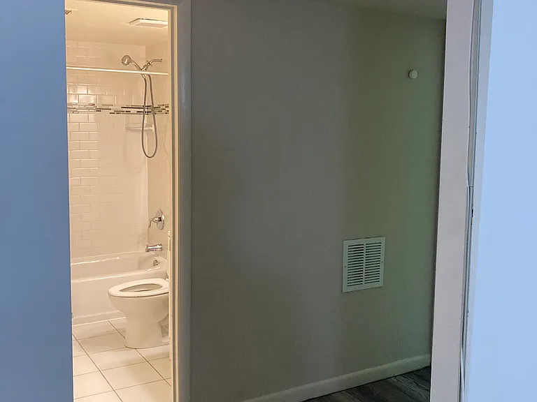 7608 Carteret Rd — Photo 13