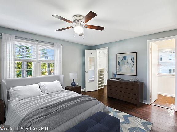 3rd image of 1742 Foxdale Ct #135