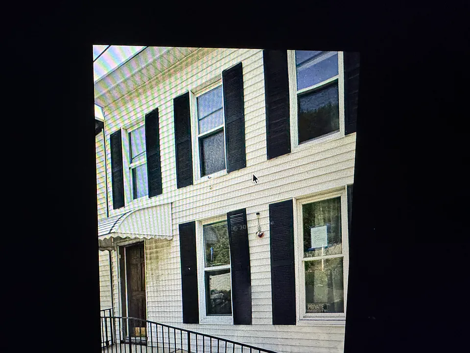 118 S 3rd St