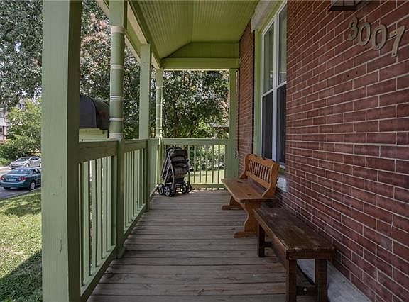 4th image of 3007 E 7th St