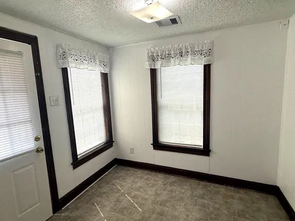 716 Joyce St, Houston, TX 77009