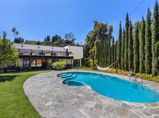 3092 Laurel Canyon Blvd, Studio City, CA 91604