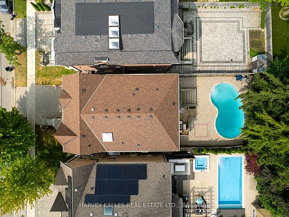 3rd image of 188 Florence Ave