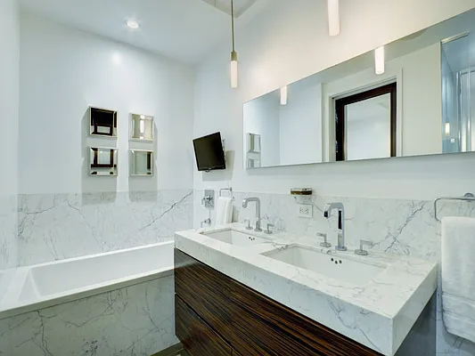 Sold by Sotheby's International Realty | media 5