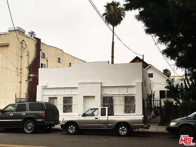 1st image of 1415 W 11th St