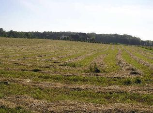 7000 N Crestview Rd, Stillman Valley, IL 61084