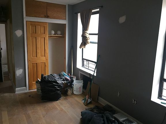 3rd image of 112 Sherman Ave APT 2