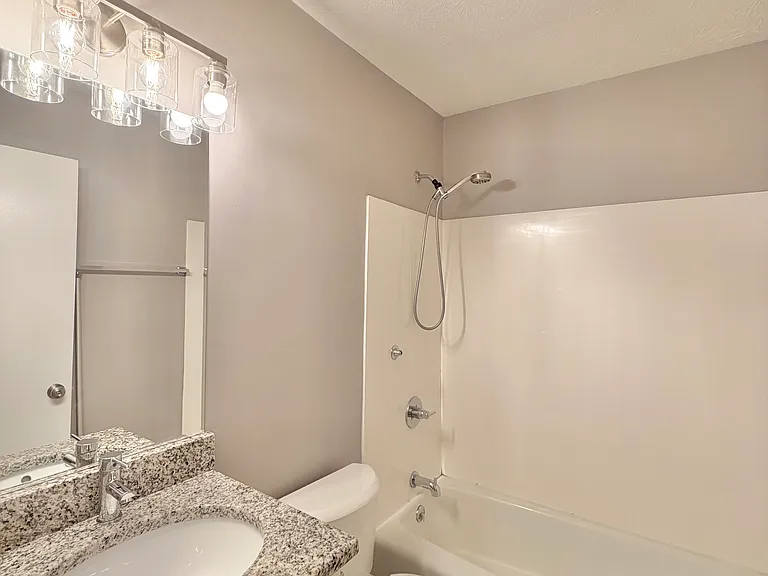 163 Lakeshore Dr #A21 — Photo 3