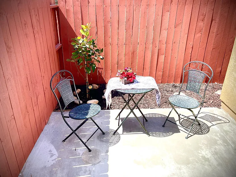 4262 Pepper Dr — Photo 24