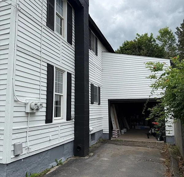 35 Elm St — Photo 2