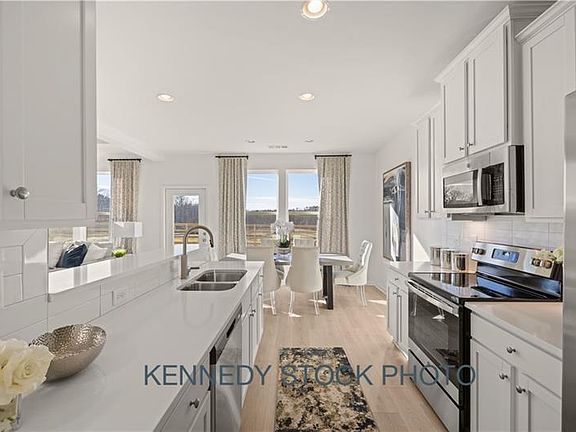 4th image of 2953 Cottage Ln
