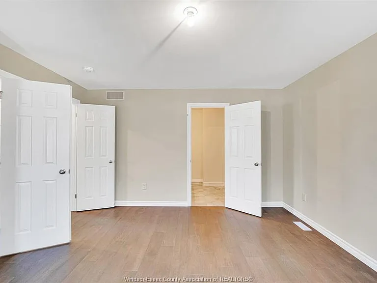 397 Hemlock Ln #MAIN — Photo 12
