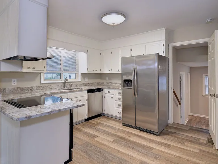 485 Colony Rd — Photo 8