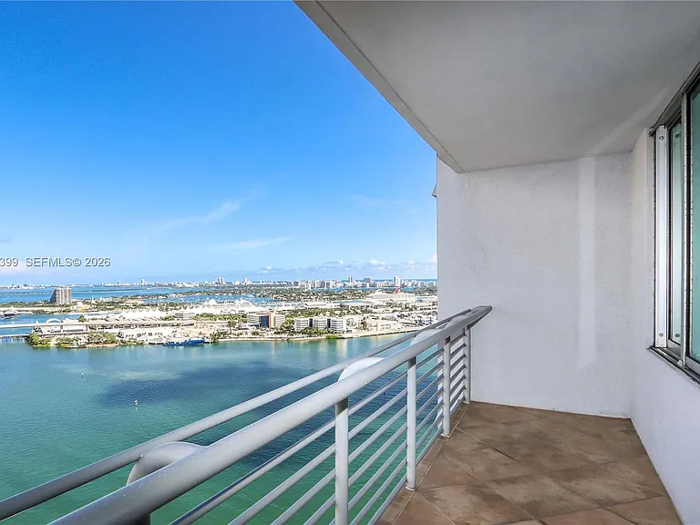 335 Biscayne Blvd #3510 — Photo 2