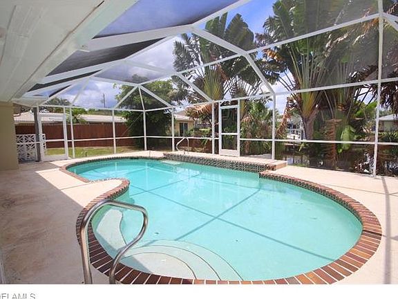 2nd image of 365 Prather Dr