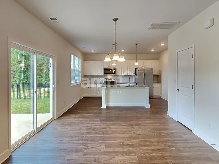 5831 Zurich Rd — Photo 5