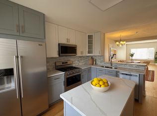 1430 W George St #1, Chicago, IL 60657