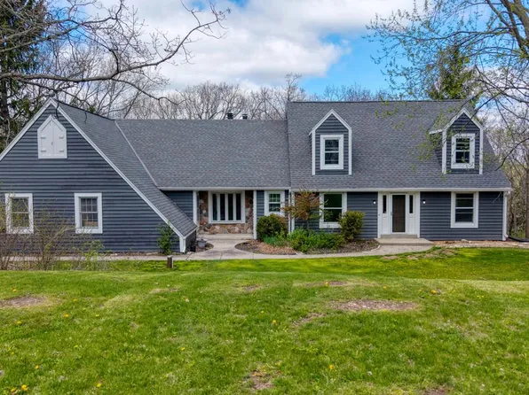 S1W31448 Hickory Hollow COURT, Delafield, WI 53018