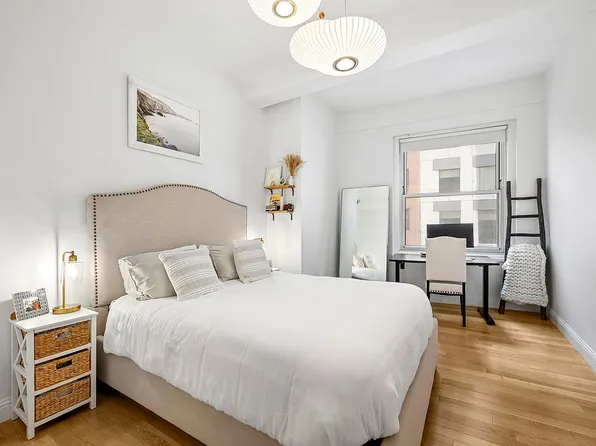 88 Greenwich St APT 604, New York, NY 10006