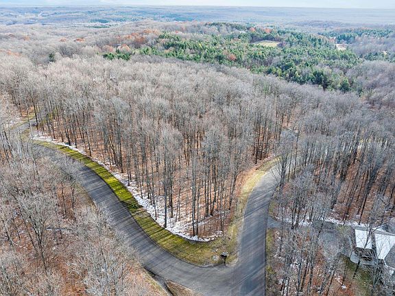 2nd image of 158 Forest Trl