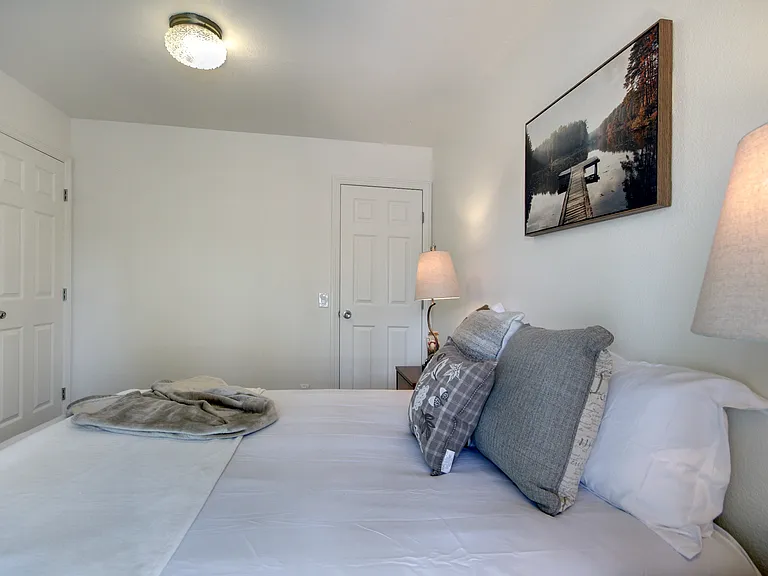 430 E Country Club Blvd #B — Photo 25