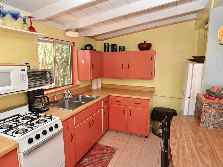 680 Longbranch Ave — Photo 7