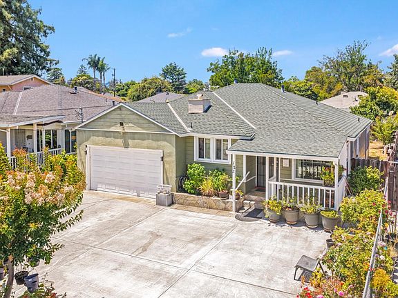3rd image of 123 Gardenia Way
