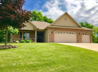 2300 W Brooks Blf, North Judson, IN 46366